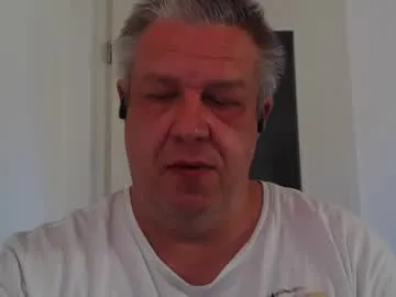 para3214 on Chaturbate 