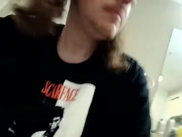 pinkpulseglobal — MAKE OUT SESSION #CUTEFACE #ATHLETIC #WHITE  #COUPLE #PETITE [200 tokens remaining]