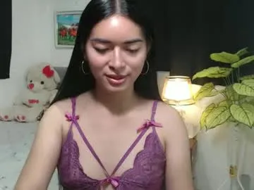 queenpinay69 on Chaturbate 