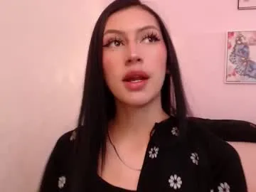 sara17_ on Chaturbate 