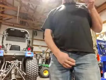 shyguycurious5 — Cum hang out in the shop with #daddy #dadbod #bush #hairy #cowboy #straight [992 tokens remaining]