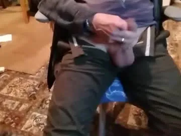 skydog819 on Chaturbate