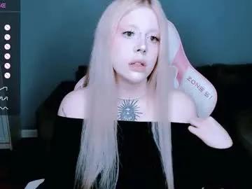 succubus_leslie on Chaturbate