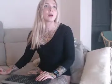tattoobbgirl on Chaturbate 