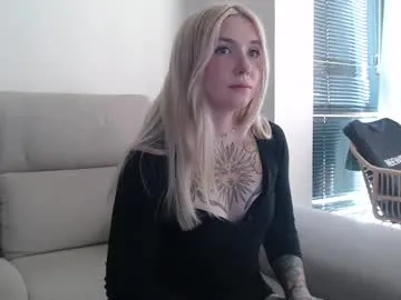 tattoobbgirl on Chaturbate 