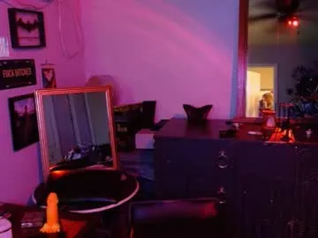 valerie_virago — Valerie's Room #bbw #bigboobs #natural #milf #feet