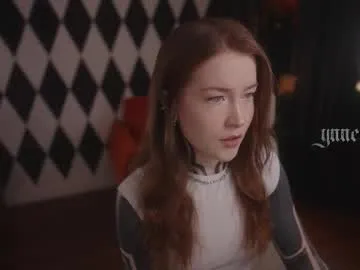 ynnenbrynn on Chaturbate