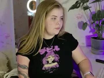 yumm_lolly on Chaturbate 