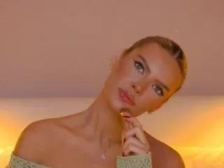 anais_a on Flirt4Free 