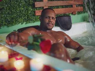 aron_jay on Flirt4Free