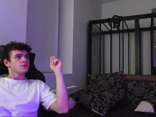 brad_holloway — Freechat on Flirt4Free