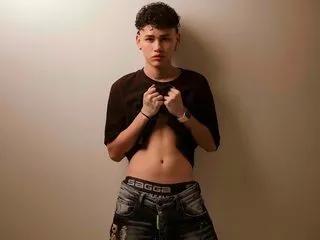 brosman_casas on Flirt4Free