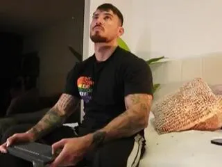 dimitri_sullivan on Flirt4Free 