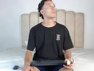 dylan_athens — Freechat on Flirt4Free