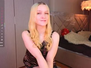 ella_pecinovsky on Flirt4Free 