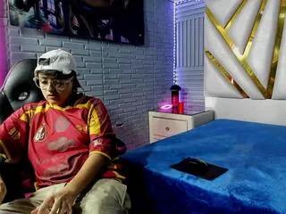 kalub_sex on Flirt4Free