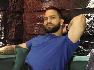 leo_diaz on Flirt4Free