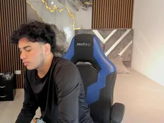 lord_mackhenzy — Freechat on Flirt4Free