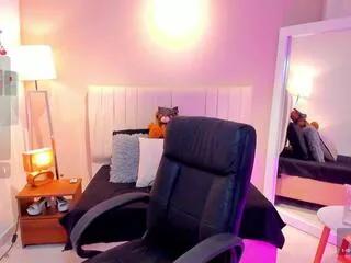 louane_bour on Flirt4Free