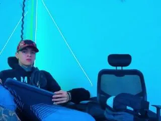 maxx_williamm_john_sally on Flirt4Free 