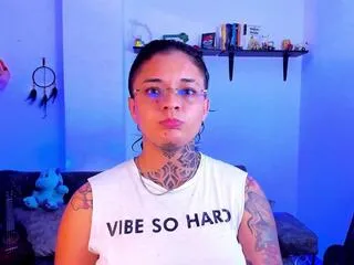 mia_barton on Flirt4Free