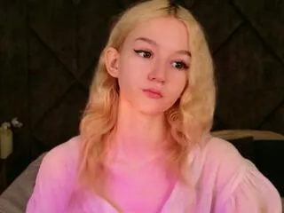 naomi_loys — Freechat on Flirt4Free