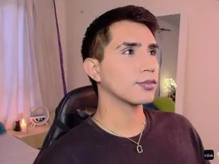 noah_milll — Freechat on Flirt4Free