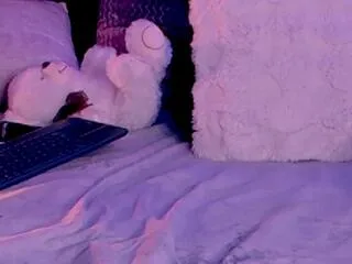 samara_jhonsonn on Flirt4Free 