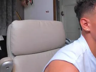 taylor_brooks on Flirt4Free