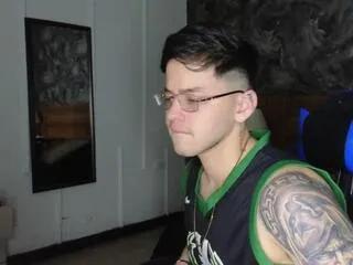 tommy_grayson on Flirt4Free