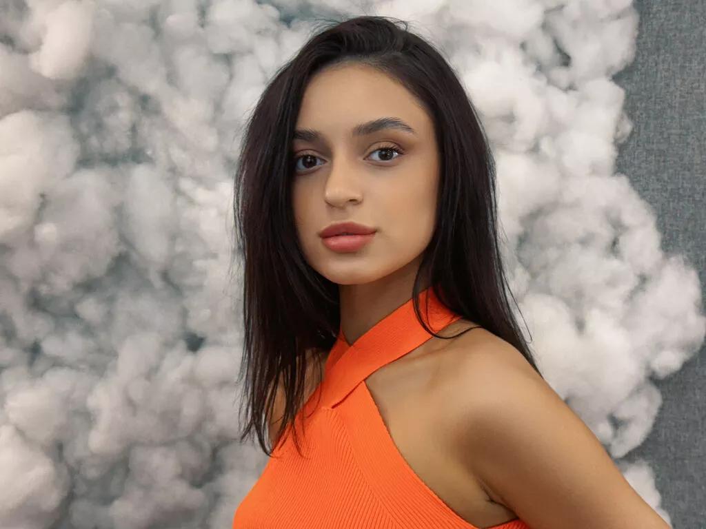 AdoraCortes on LiveJasmin