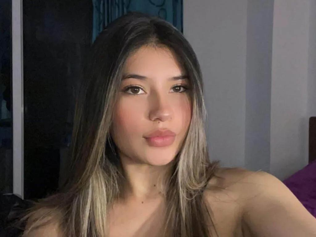 AmberCol on LiveJasmin