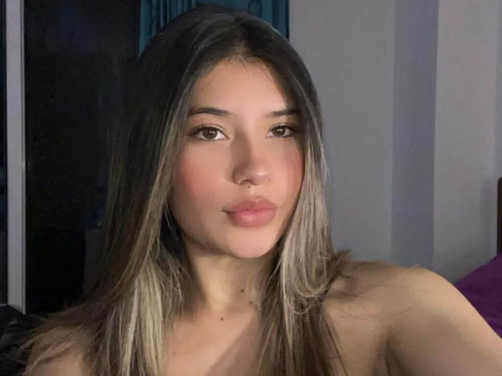 AmberCols on LiveJasmin