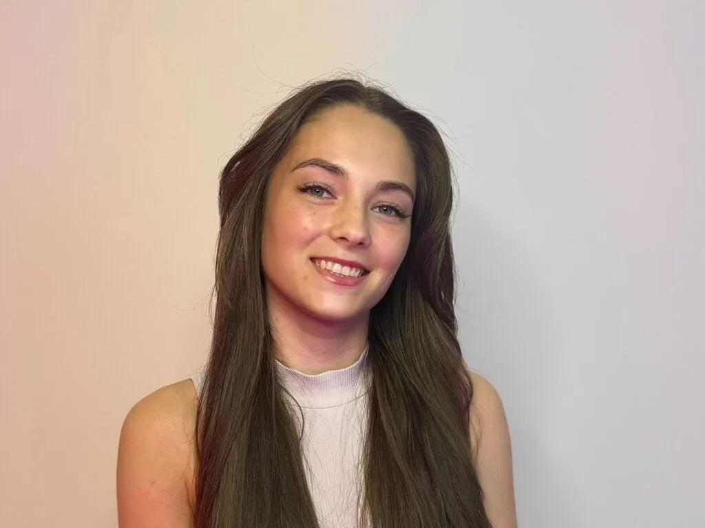 HenriettaGrundy on LiveJasmin