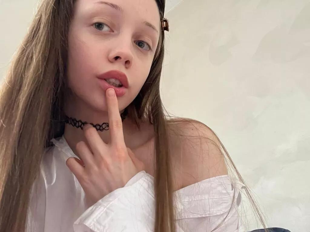 KittySanders on LiveJasmin