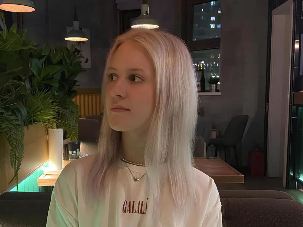 MelissaOushens on LiveJasmin
