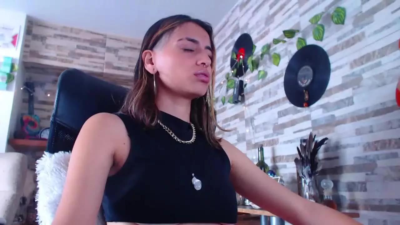 Agathasnake on Streamray 