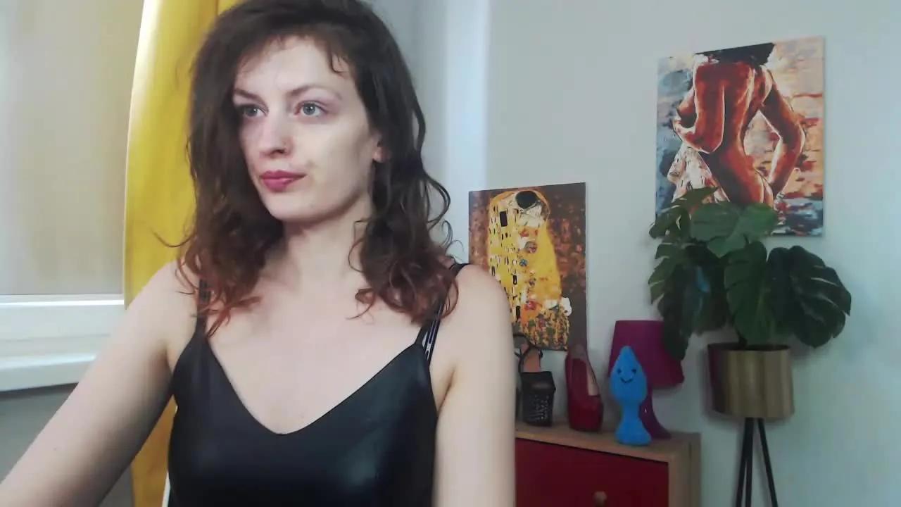 eroticNADINE on Streamray