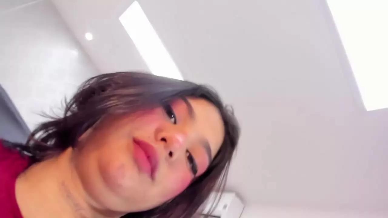 KattiePierce on Streamray 