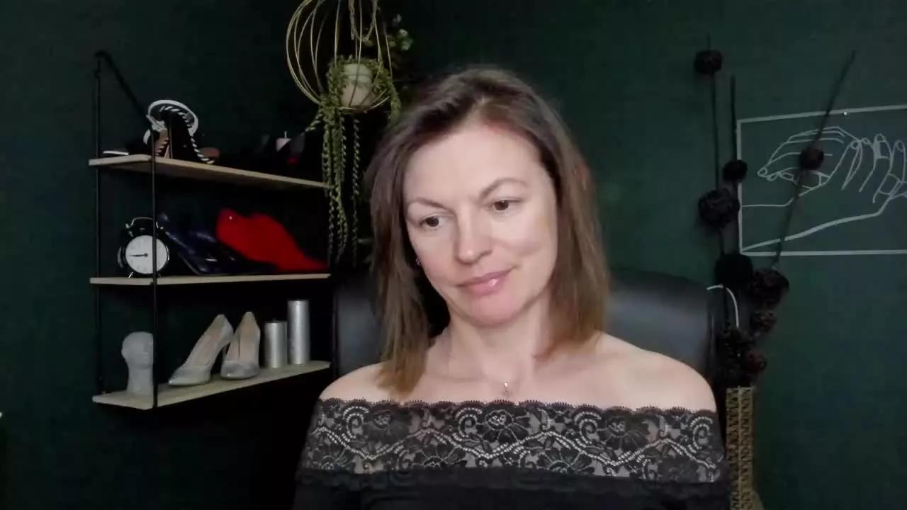 VivianTasty on Streamray 