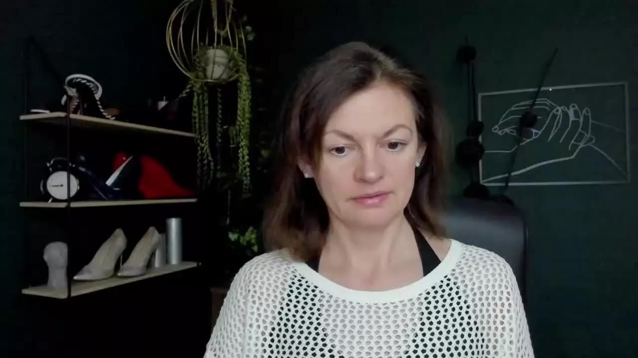 VivianTasty on Streamray 