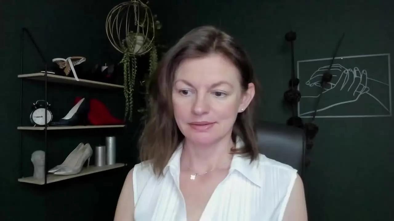 VivianTasty on Streamray 