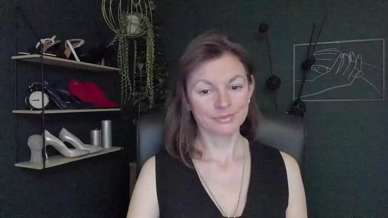 VivianTasty on Streamray 