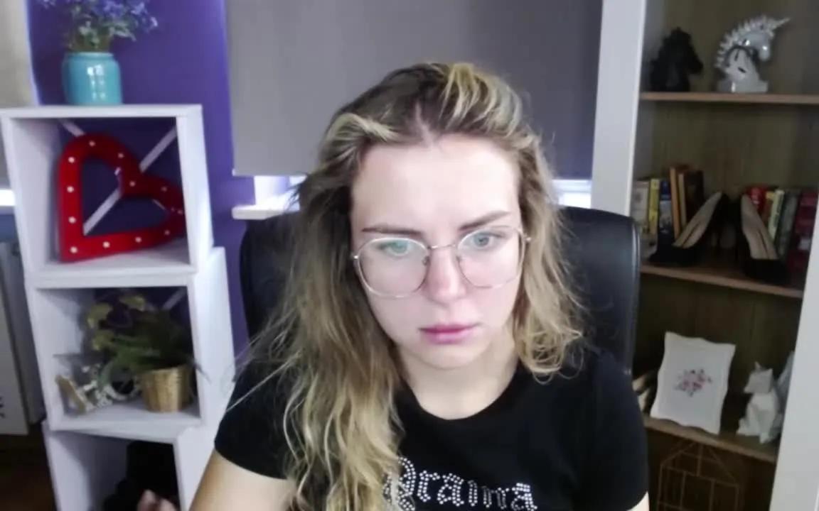 Zoeyx4u on Streamray