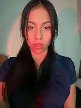 -Selene- on StripChat