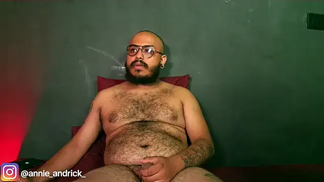 _Annie_Andrick_ — show pussy in doggy