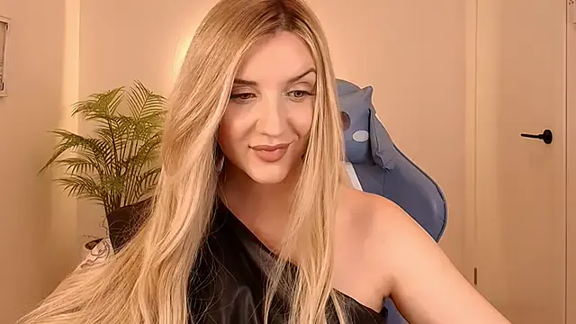 _Mi1a_ — hi boys! OUTFIT CHECK?