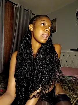 _Yoyo__ on StripChat 