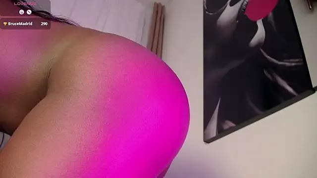 aidaadams on StripChat 