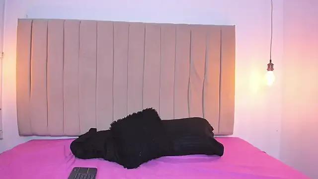 ana_foxi on StripChat